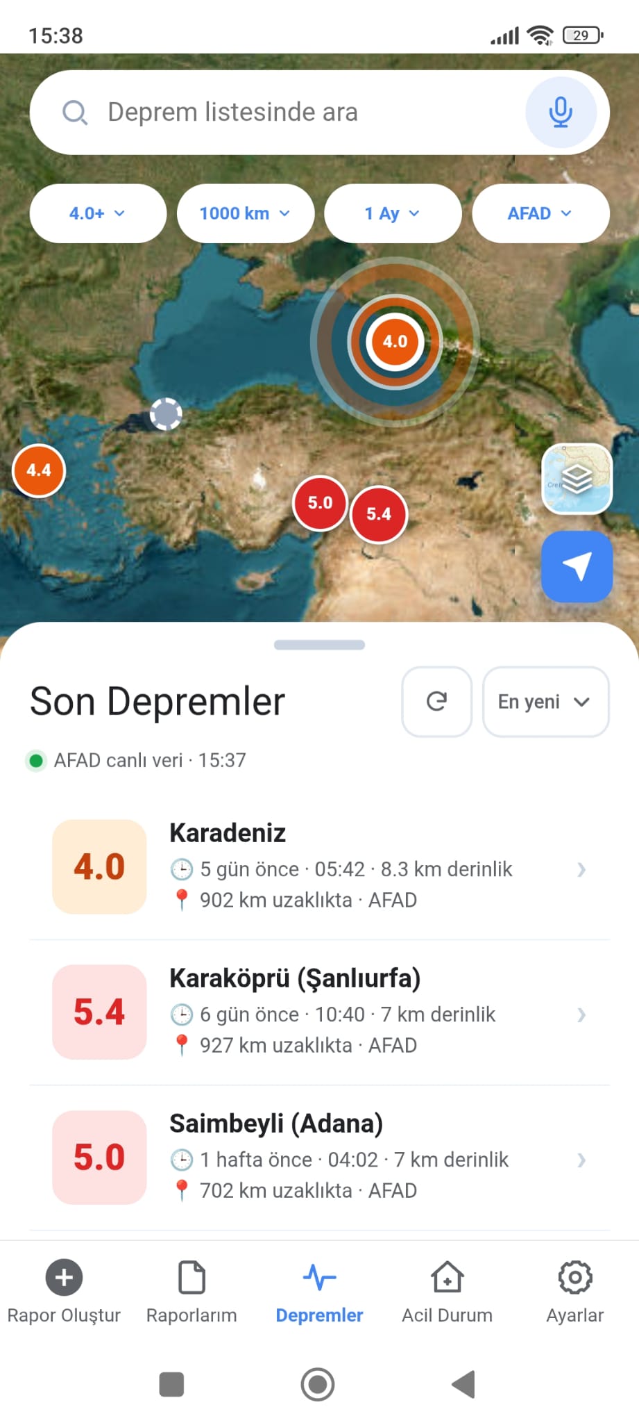 Uygulamanın deprem listesi ve harita ekranı